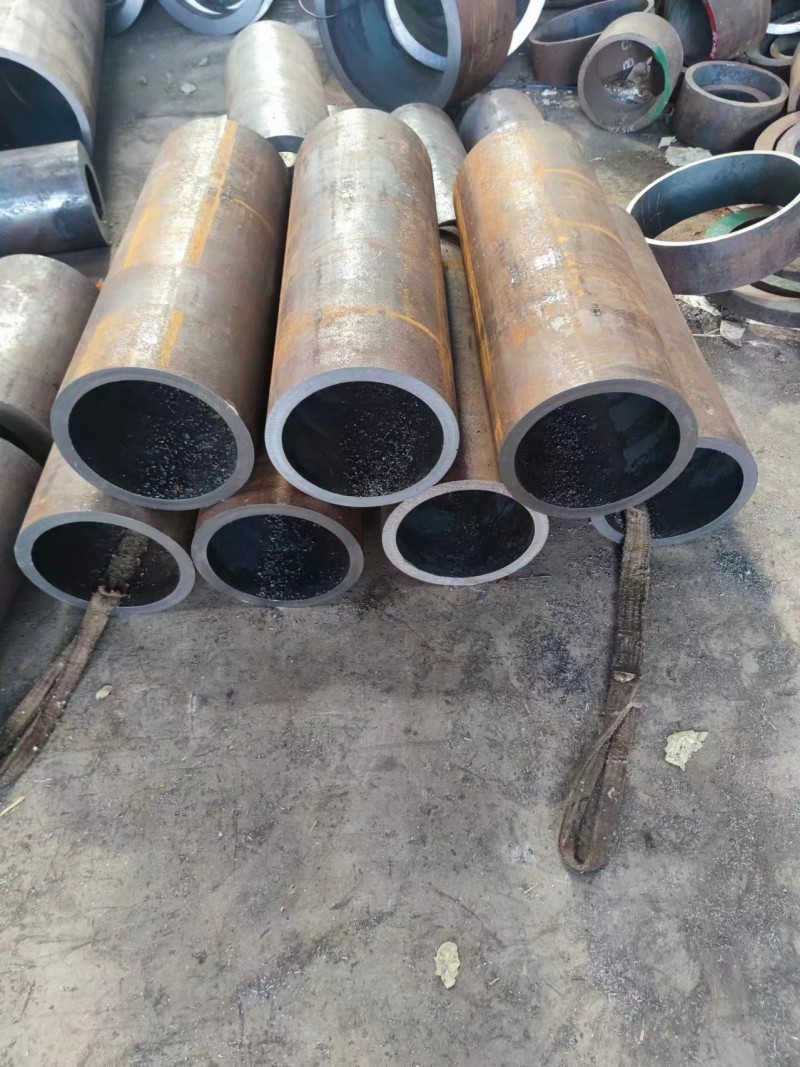 静宁静宁静宁12Cr1MovG无缝钢管切割